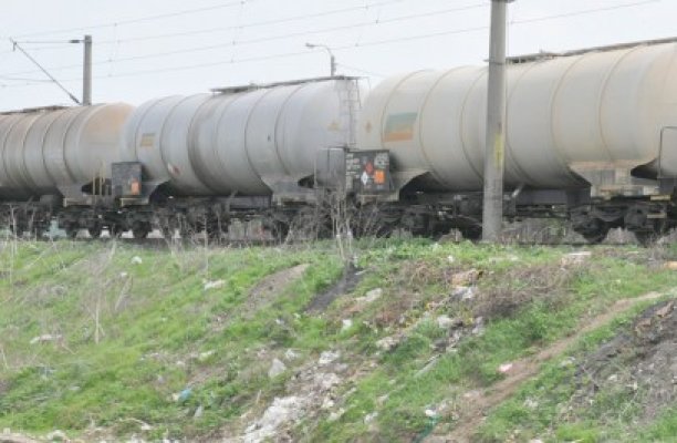 Vagoanele CFR, furate pe bucăţi